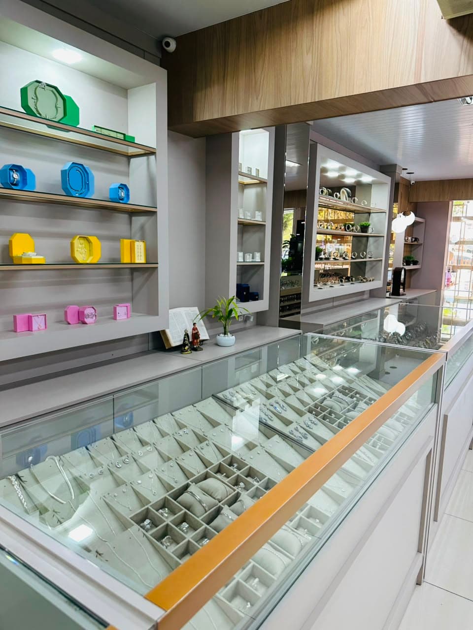 Vitrine de joias Walmor Wulff